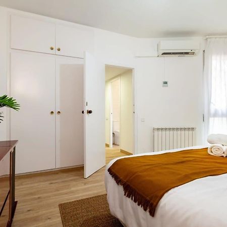 Exclusive Huge 4 Double Bedroom City Center バルセロナ エクステリア 写真