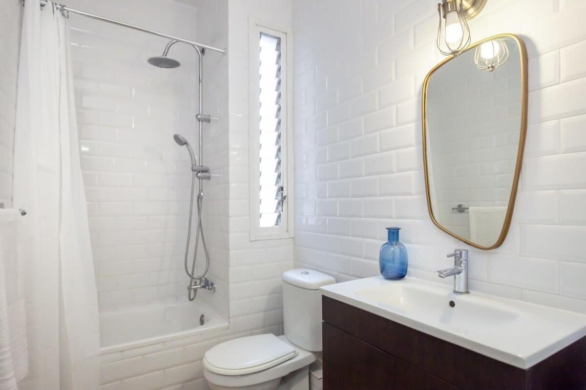 Exclusive Huge 4 Double Bedroom City Center バルセロナ エクステリア 写真