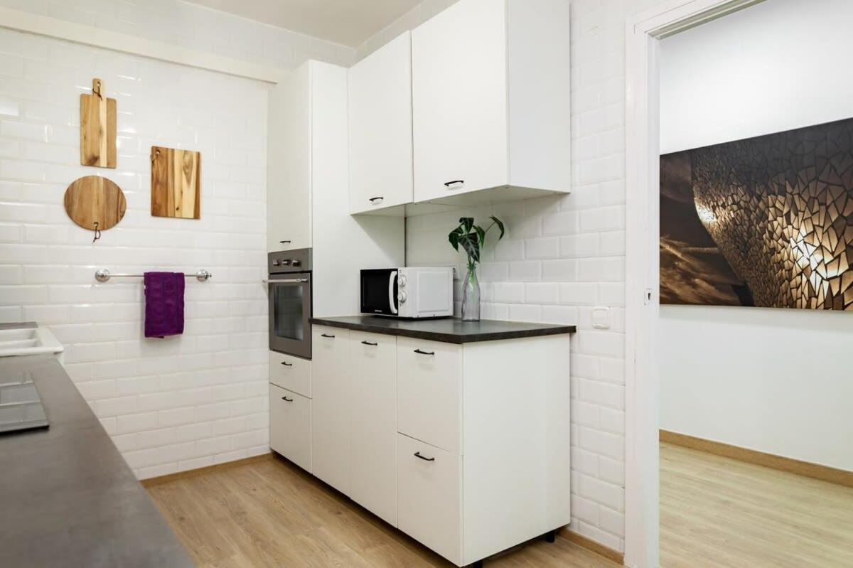 Exclusive Huge 4 Double Bedroom City Center バルセロナ エクステリア 写真